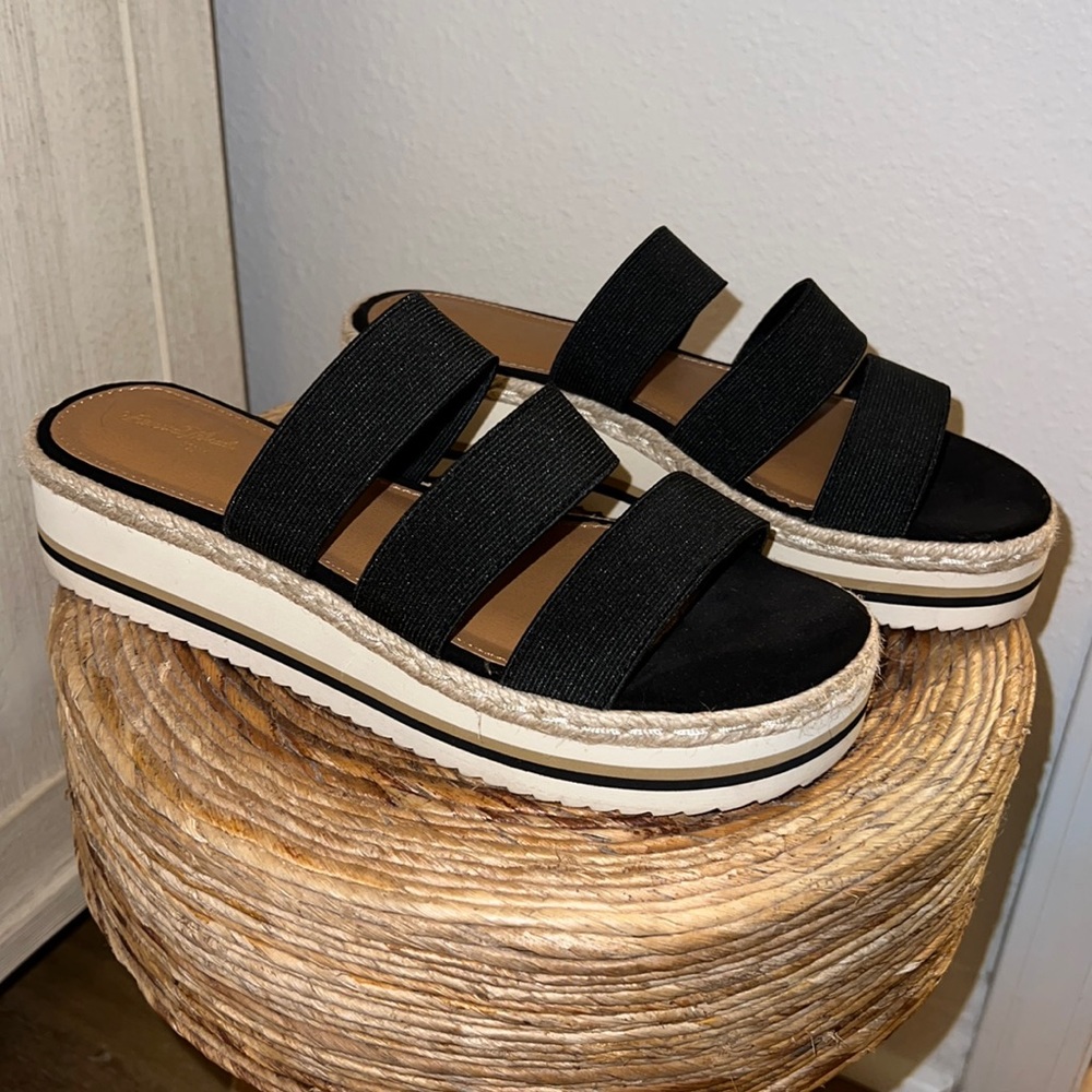 Black espedrilles